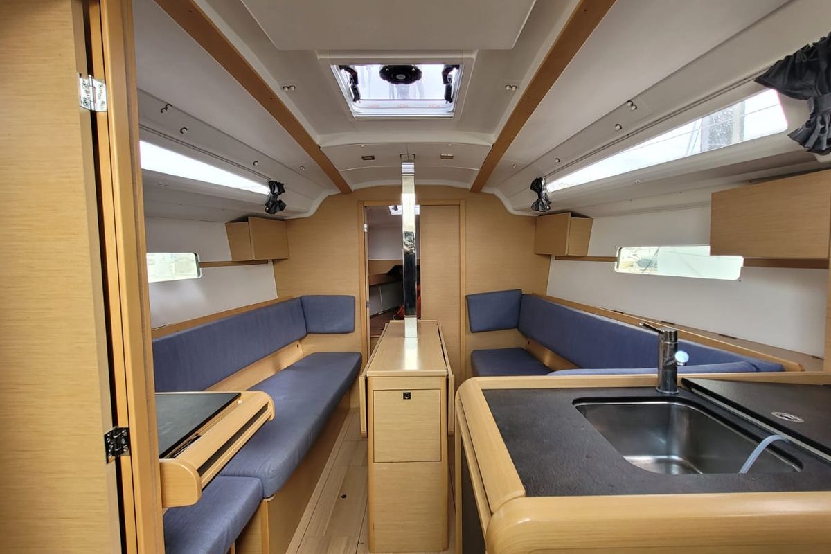 Galley of Kokozenn 2, a Jeanneau Sun Odyssey 349 sailboat at Saint-Cast-le-Guildo, France