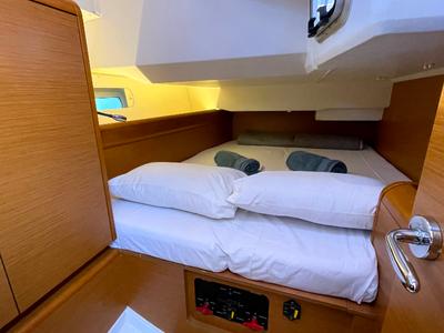 Cabin on Amelie (Refit 2022), a Jeanneau Sun Odyssey 449 sailboat at Gouvia, Greece
