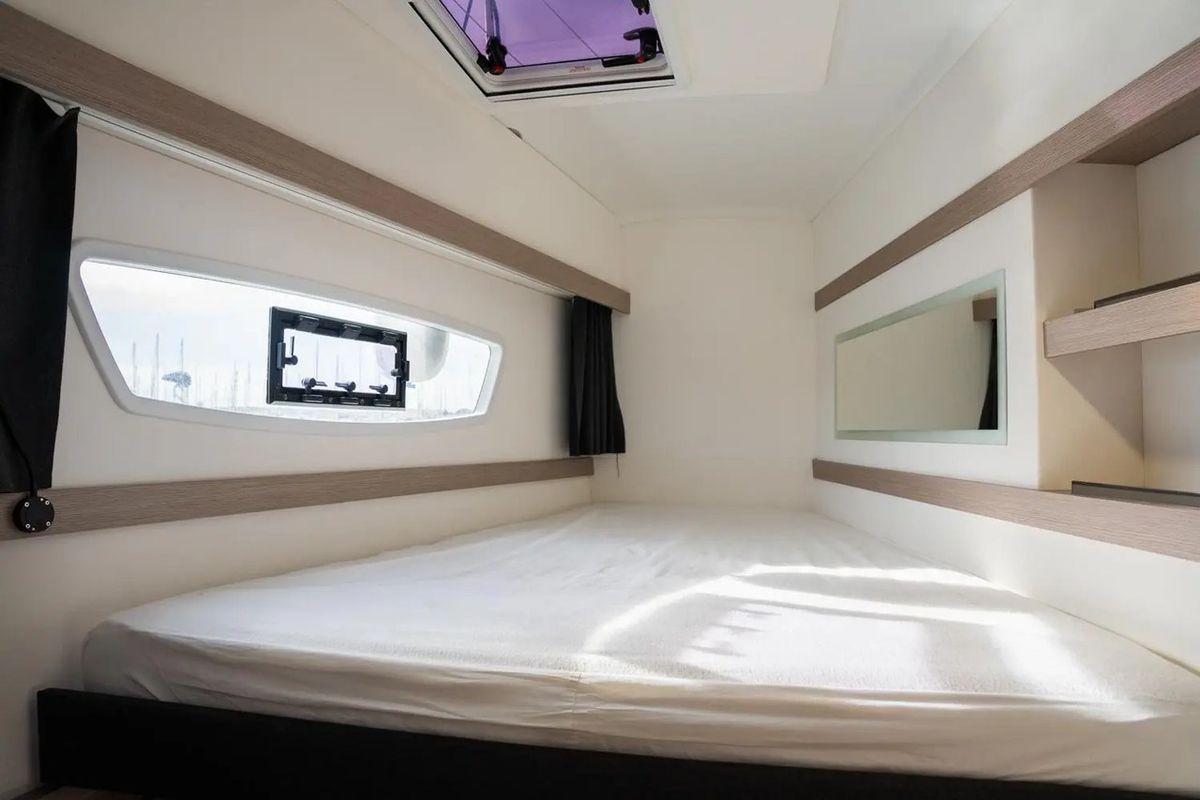 Cabin on Seabaris, a Fountaine Pajot Isla 40 catamaran at Toulon, France