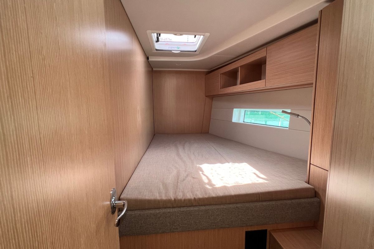 Cabin on Malena, a Bavaria C50 sailboat at Cecina, Italy