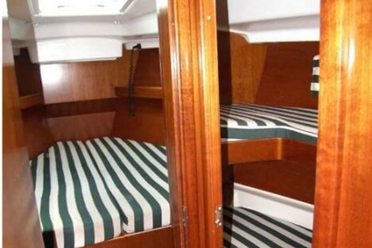 Cabin on Hypo, a Beneteau Oceanis Clipper 411 sailboat at Pirovac, Croatia