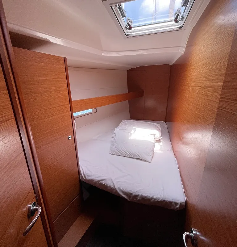 Cabin on Lola, a Dufour 460 GL sailboat at Općina Sukošan, Croatia