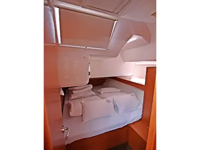 Cabin on Lola, a Dufour 460 GL sailboat at Općina Sukošan, Croatia