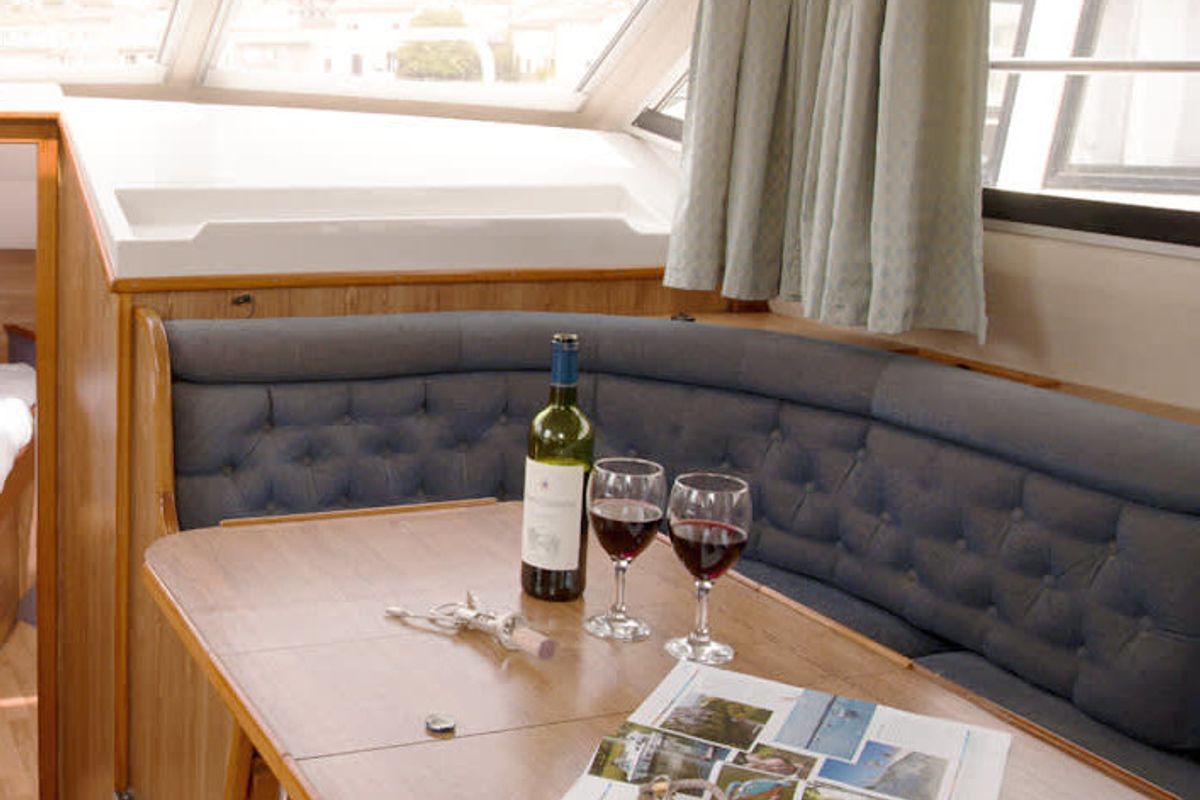 Salon of Clipper - Comfort 20, a Cygnet Clipper motorboat at Hindeloopen, Netherlands