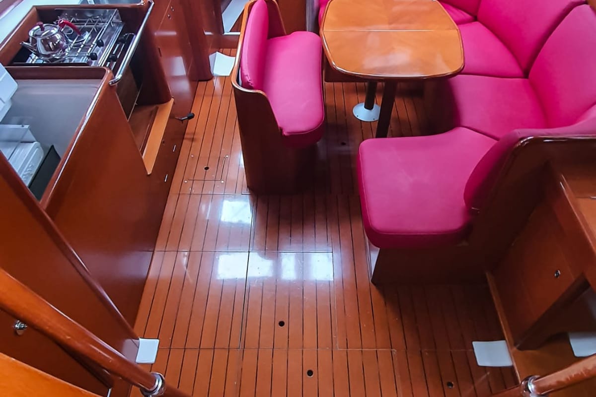 Salon of Derin, a Beneteau Oceanis Clipper 423 sailboat at Fethiye, Turkey