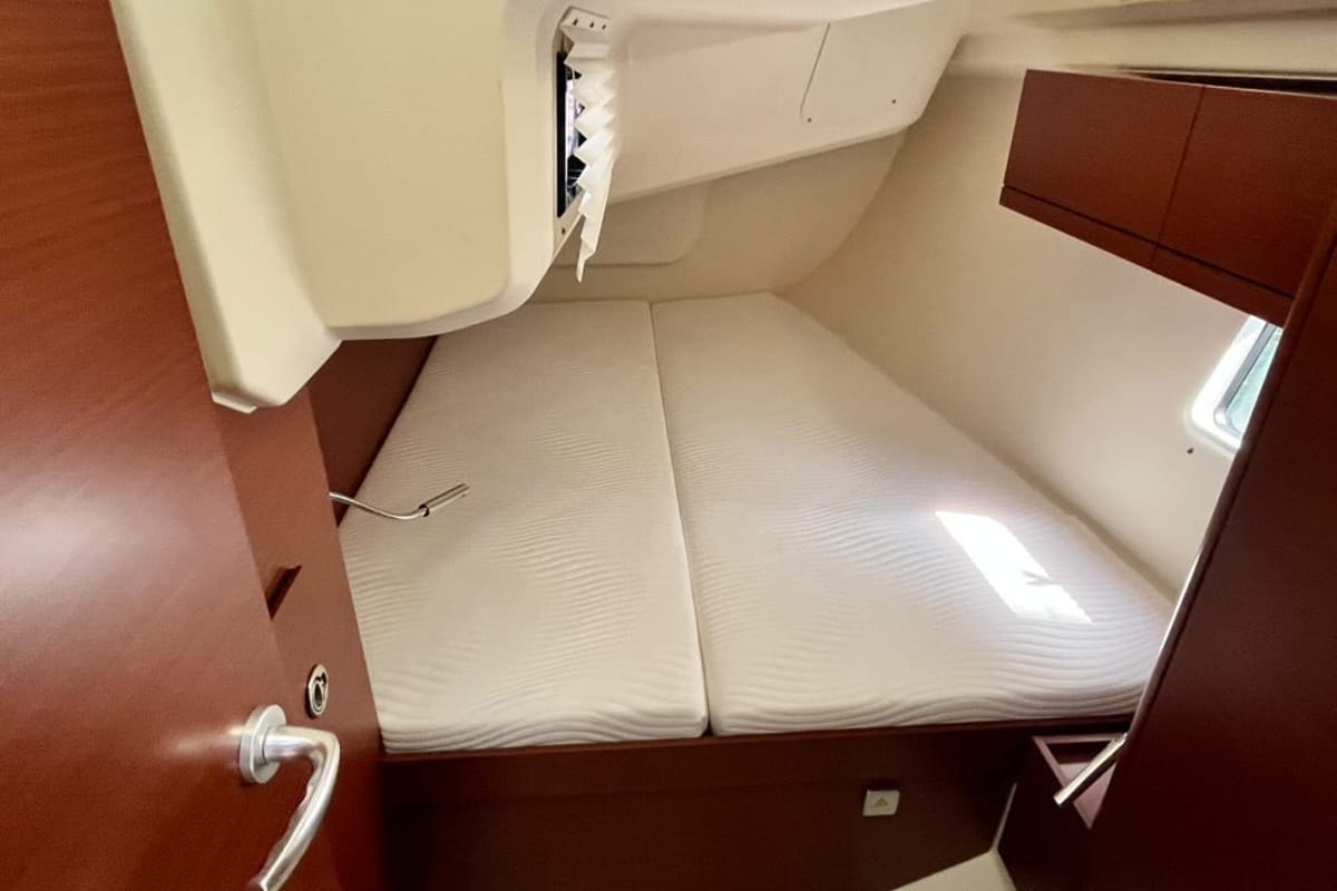 Cabin on Mersina, a Hanse Yachts Hanse 418 sailboat at Municipal Unit of Lefkada, Greece