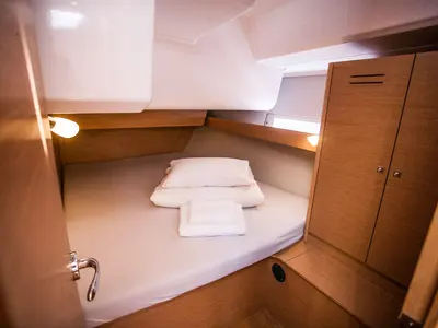 Cabin on Lisabet, a Dufour 460 GL sailboat at Primošten, Croatia