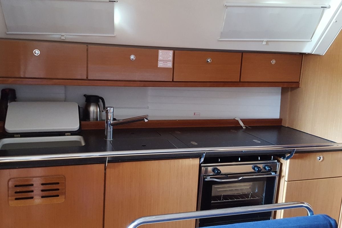 Galley of Inipi, a Bavaria Cruiser 40 sailboat at Općina Vrsar, Croatia