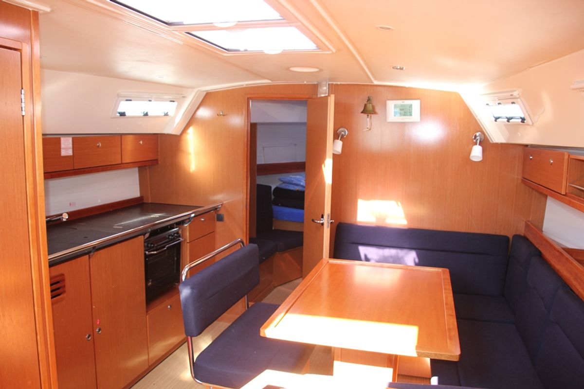 Salon of Inipi, a Bavaria Cruiser 40 sailboat at Općina Vrsar, Croatia