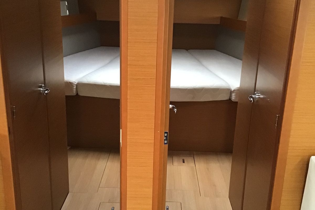 Cabin on Helia, a Jeanneau Sun Odyssey 490 sailboat at Volos Municipality, Greece