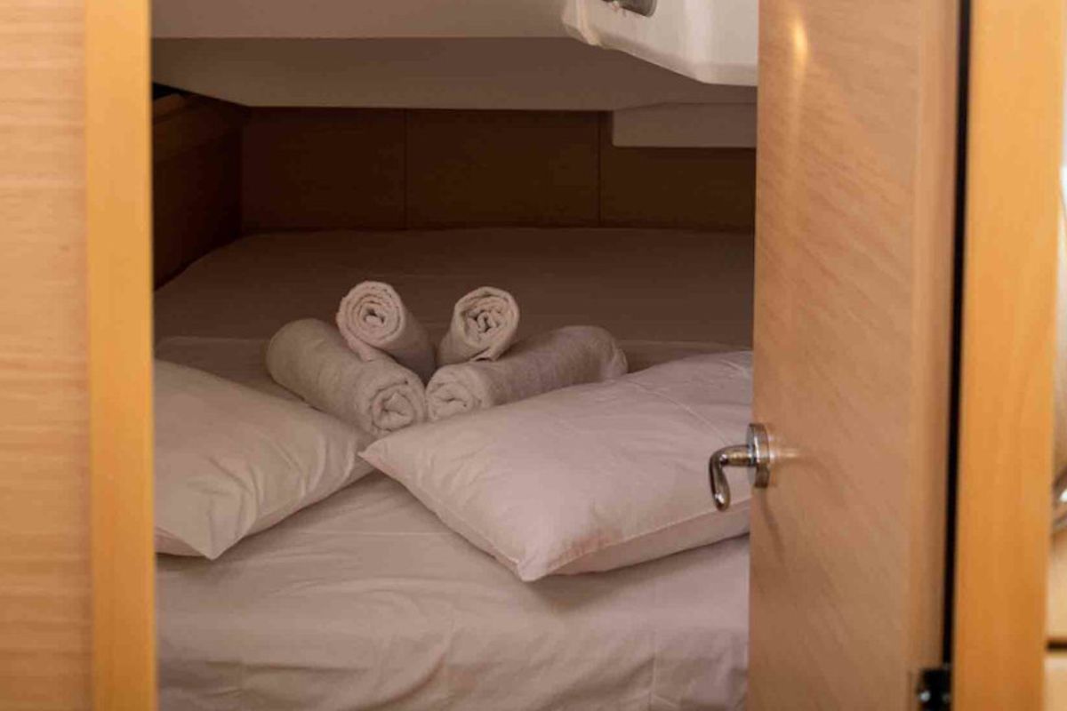 Cabin on Maria 1, a Jeanneau Sun Odyssey 449 sailboat at Athens, Greece