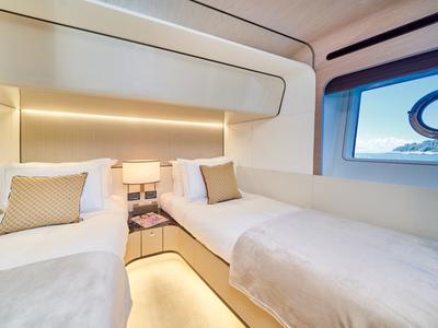 Cabin on ALUMINIA TOO, a Azimut Grande 27 yacht at Grad Kaštela, Croatia