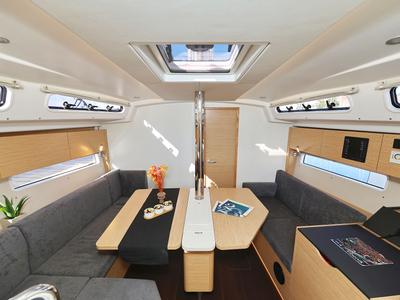 Salon of Leeloo, a Hanse Yachts Hanse 360 sailboat at Grad Šibenik, Croatia