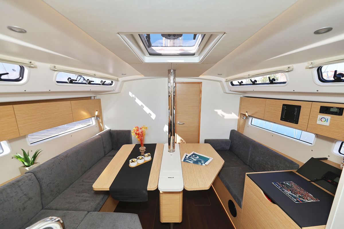 Salon of Leeloo, a Hanse Yachts Hanse 360 sailboat at Grad Šibenik, Croatia