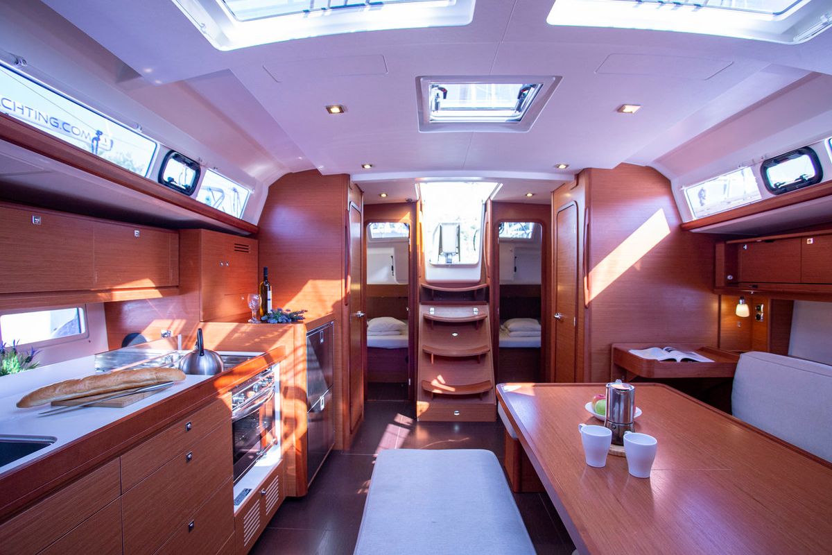 Salon of Mincipesa, a Dufour 460 GL sailboat at Grad Pula, Croatia