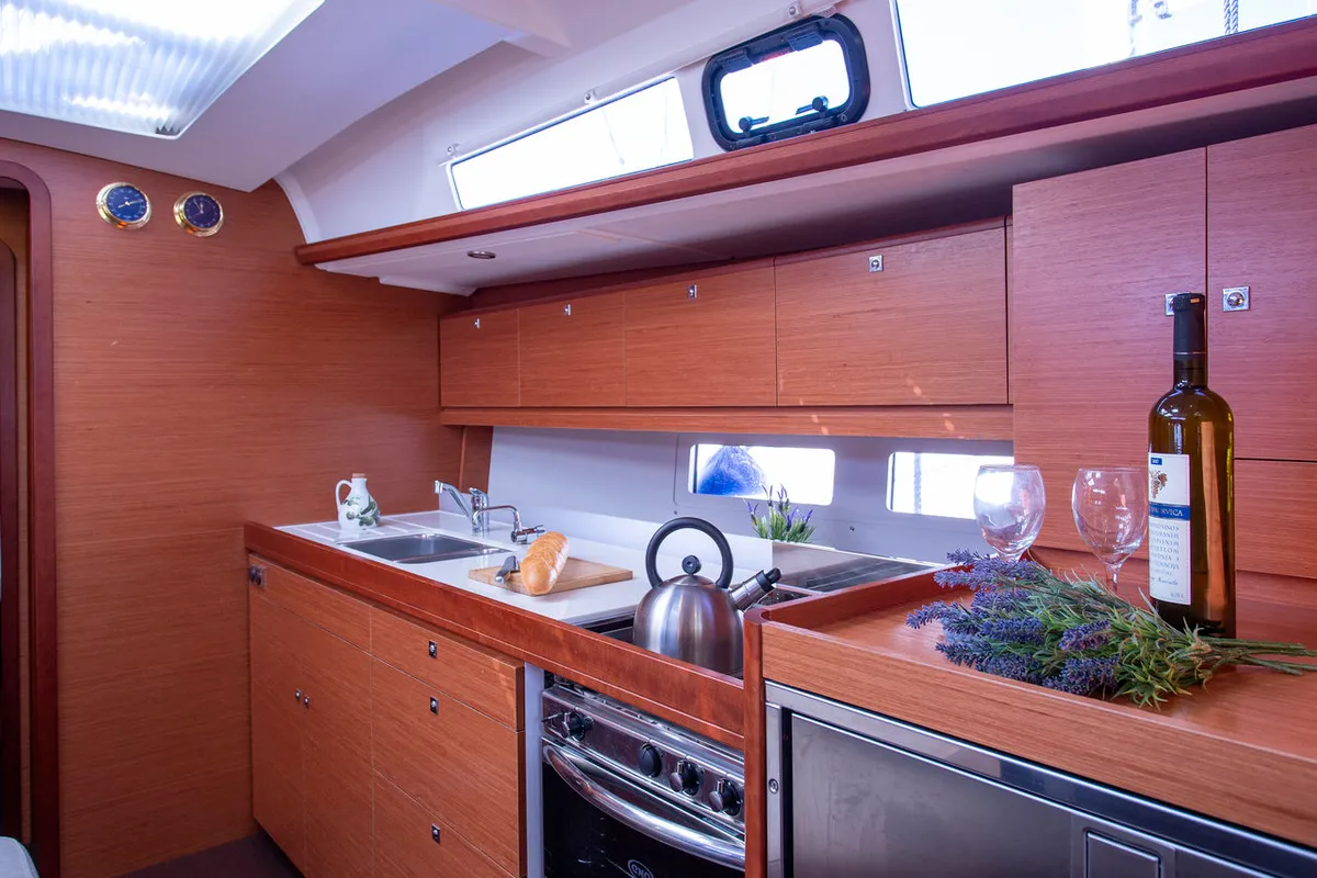 Salon of Mincipesa, a Dufour 460 GL sailboat at Grad Pula, Croatia