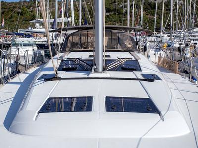 Salon of Mincipesa, a Dufour 460 GL sailboat at Grad Pula, Croatia