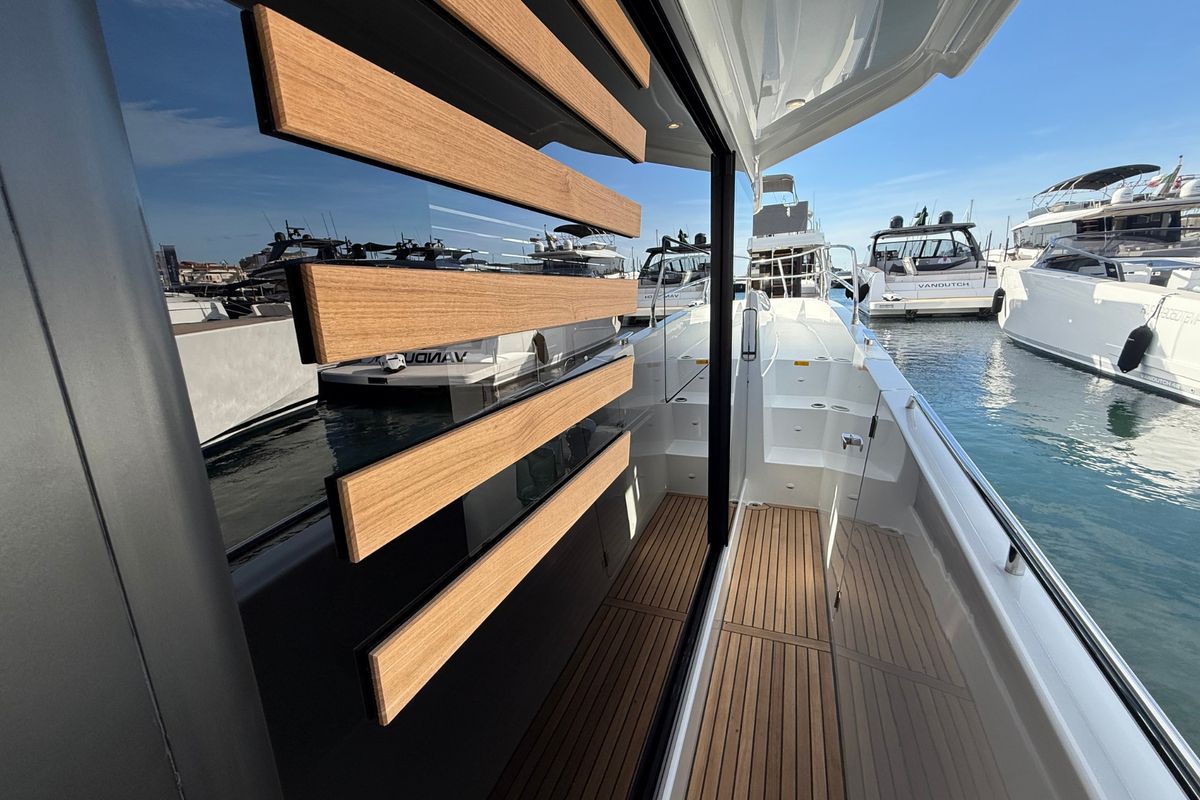Deck of ZOE, a Beneteau Swift Trawler 37 Fly motorboat at Split, Croatia