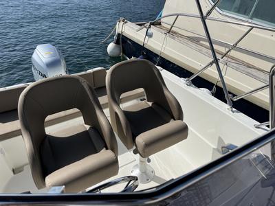 Deck of Atlantic Marine 530 - white, a Atlantic Marine 530 motorboat at Grad Biograd na Moru, Croatia