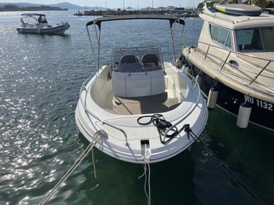 Exterior view of Atlantic Marine 530 - white, a Atlantic Marine 530 motorboat at Grad Biograd na Moru, Croatia