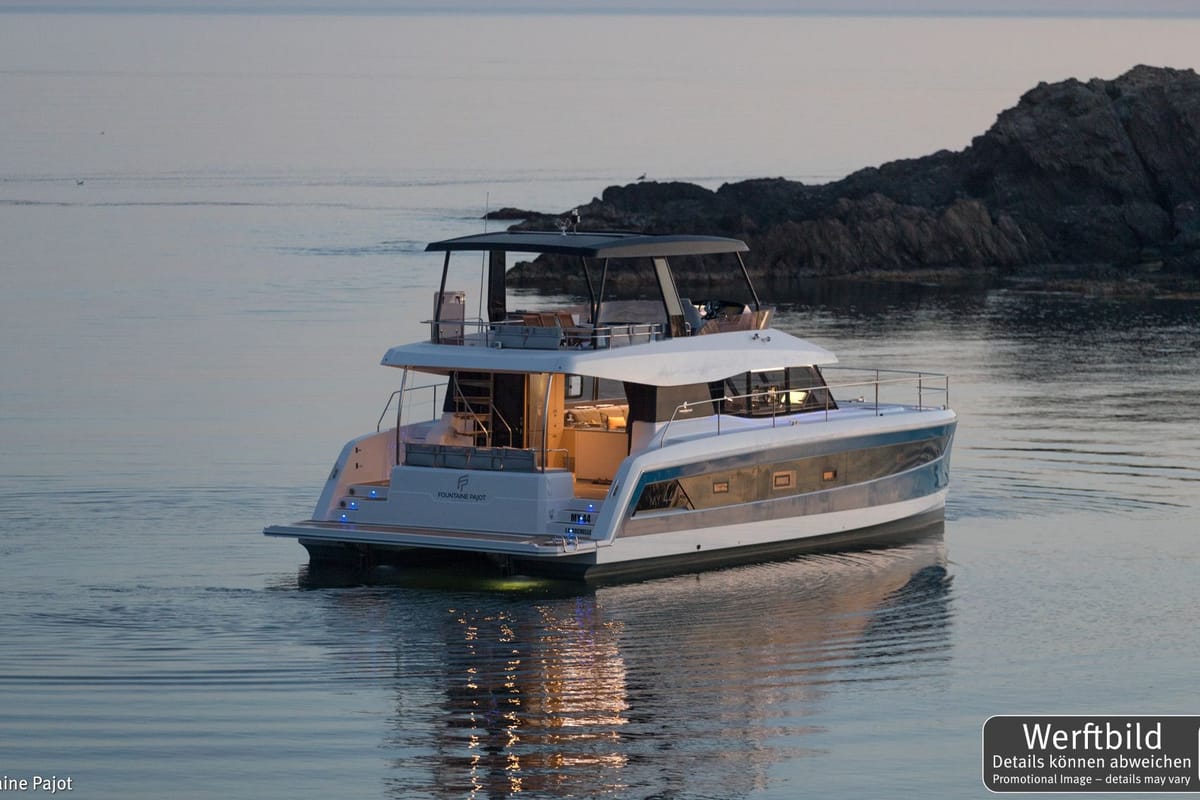 Exterior view of Mamma Mia, a Fountaine Pajot MY6 catamaran at Palma de Mallorca, Spain