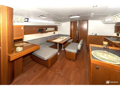 Salon of Anthea, a Beneteau Oceanis 48 sailboat at Puntone di Scarlino, Italy