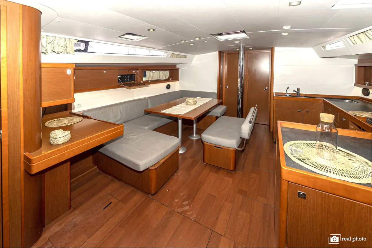 Salon of Anthea, a Beneteau Oceanis 48 sailboat at Puntone di Scarlino, Italy