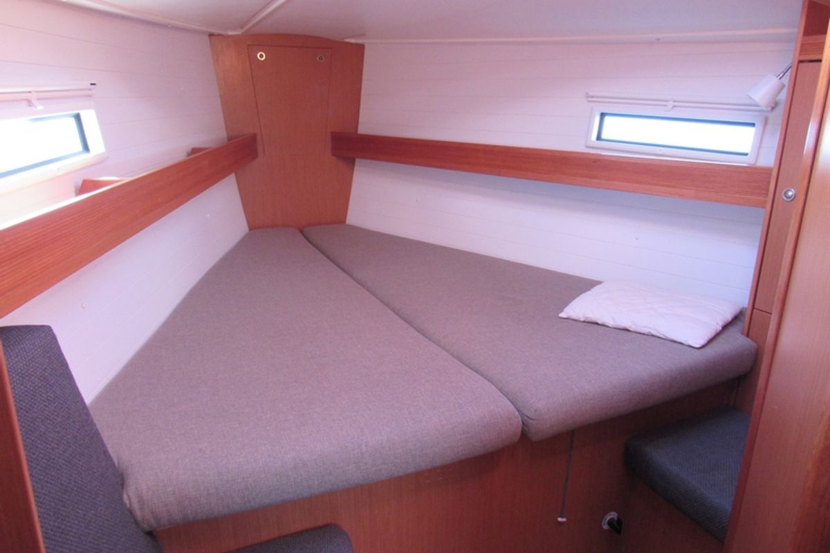 Cabin on Orca, a Bavaria Cruiser 40 sailboat at Split, Croatia