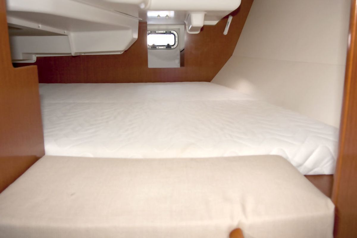 Cabin on LL Skyhawk, a Beneteau Oceanis 34.2 sailboat at Grad Pula, Croatia