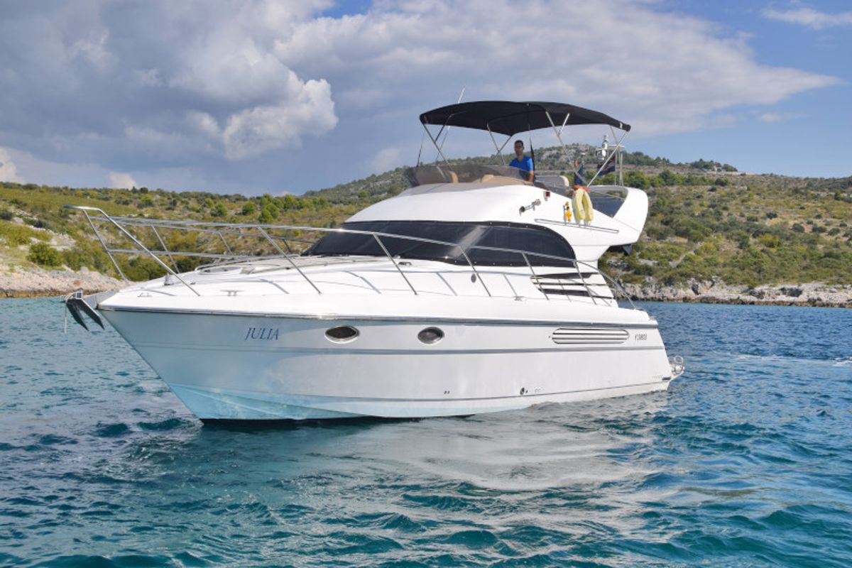 Exterior view of Julia, a Fairline Boats Fairlane Phantom 40 motorboat at Primošten, Croatia