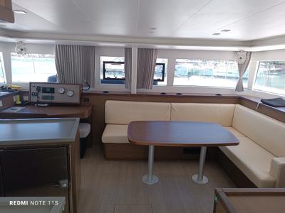 Salon of Hakuna Matata, a Lagoon 450 F catamaran at Tonnarella, Italy