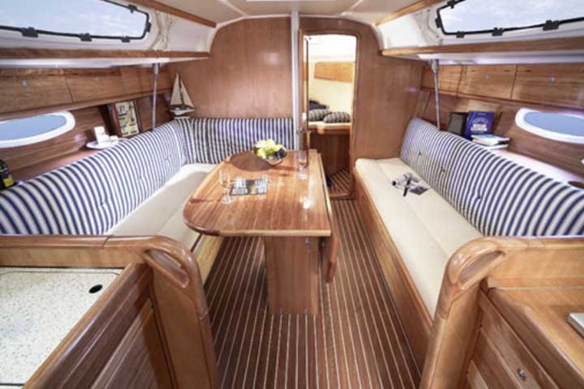 Salon of Evi, a Bavaria 34 Cruiser sailboat at Municipal Unit of Sikyona, Greece