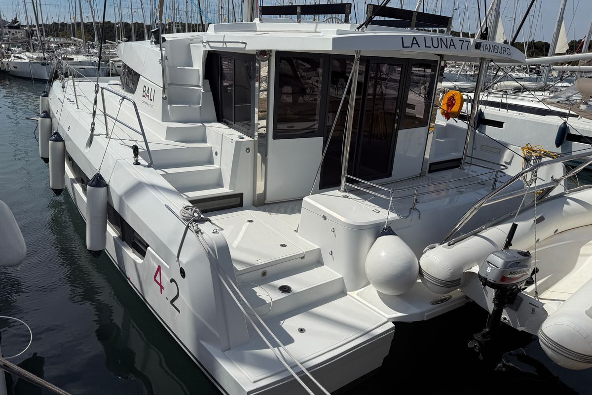 Exterior view of La Luna 77, a Bali 4.2 catamaran at Grad Pula, Croatia
