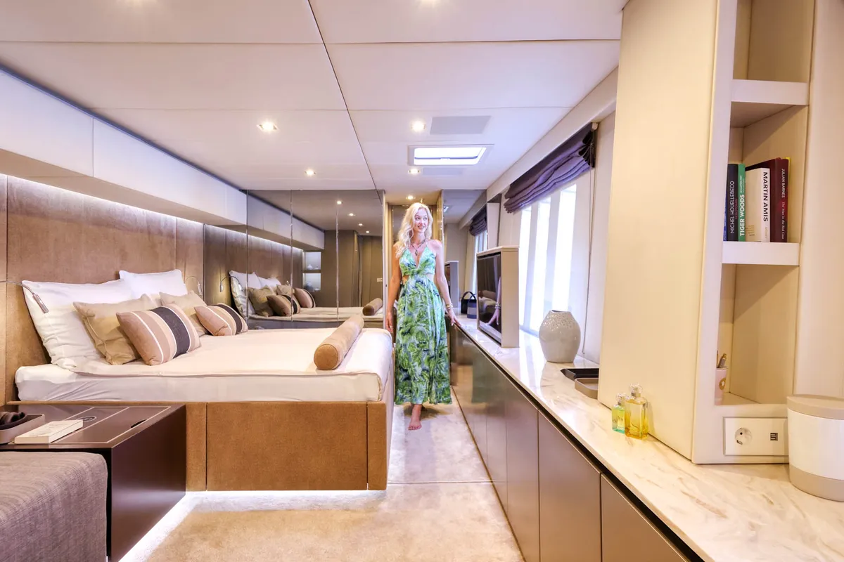 Cabin on Honeybird, a Sunreef Yachts Sunreef 80 catamaran at Grad Šibenik, Croatia