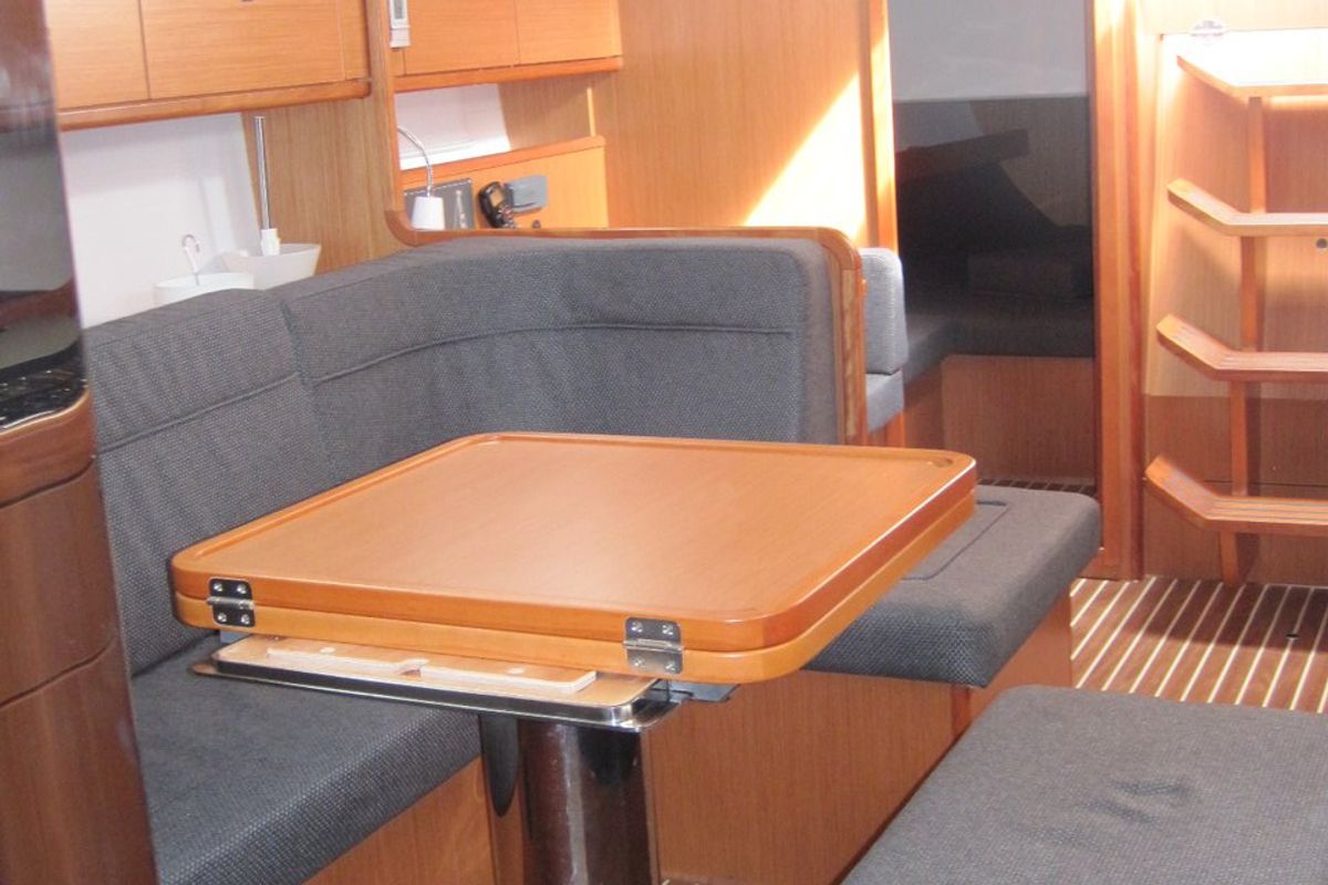 Salon of Marina, a Bavaria Cruiser 41 sailboat at Capo d'Orlando, Italy