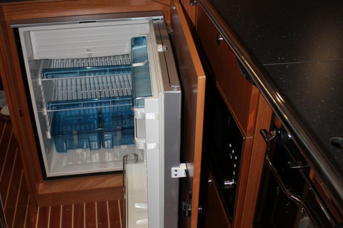 Galley of Bella Blue, a Bavaria Cruiser 45 sailboat at Općina Vrsar, Croatia