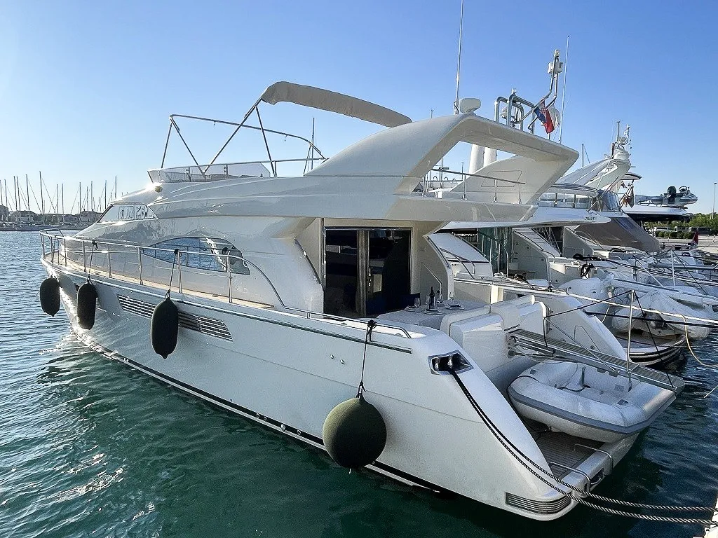 LA VIE, a Eminence Eminence X6 yacht at Općina Sukošan, Croatia