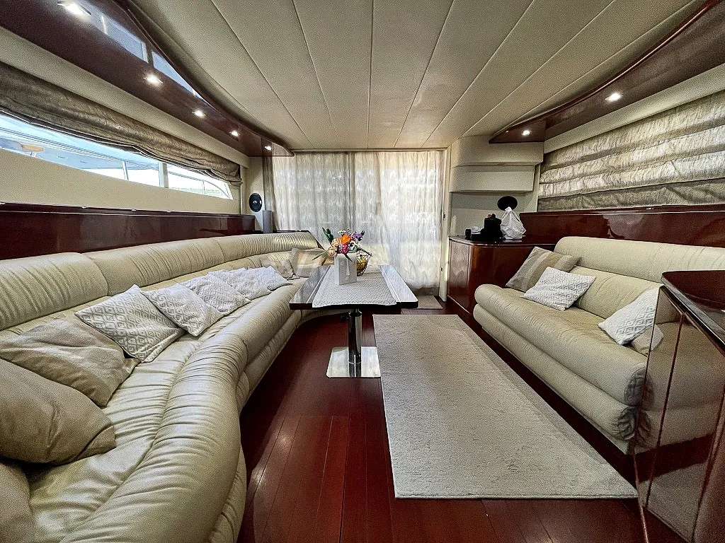LA VIE, a Eminence Eminence X6 yacht at Općina Sukošan, Croatia