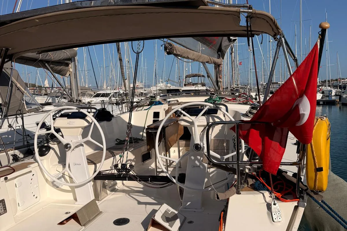DuruDemir, a Bavaria Bavaria Cruiser 41S sailboat at Çeşme, Turkey