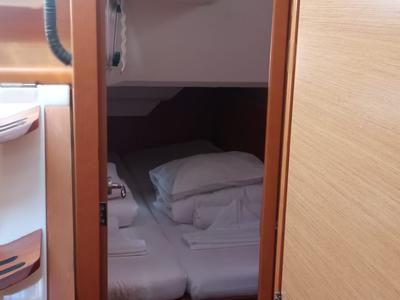 Cabin on talelli, a Jeanneau Sun Odyssey 379 sailboat at Kontokali, Greece