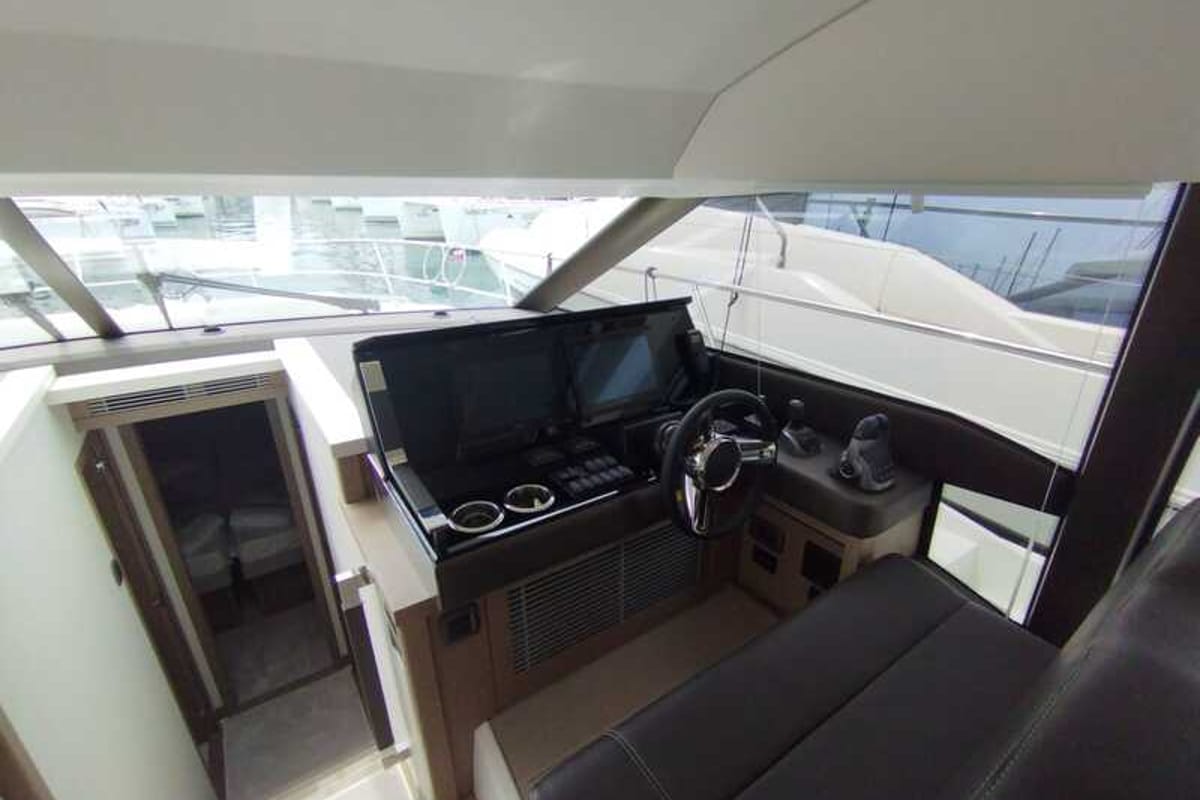 Cockpit of Baby Indy, a Jeanneau Prestige 520 Flybridge yacht at Split, Croatia