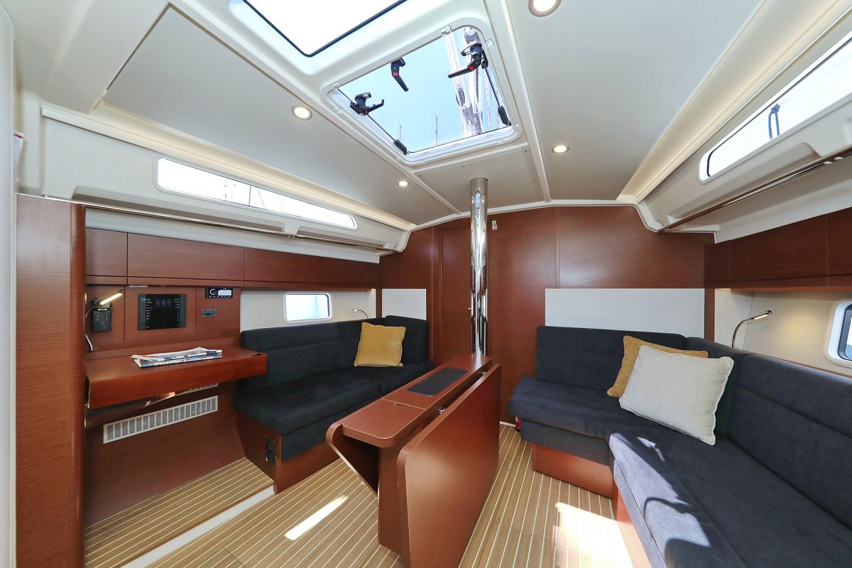 Salon of NIKE, a Hanse Yachts Hanse 418 sailboat at Novi Vinodolski, Croatia