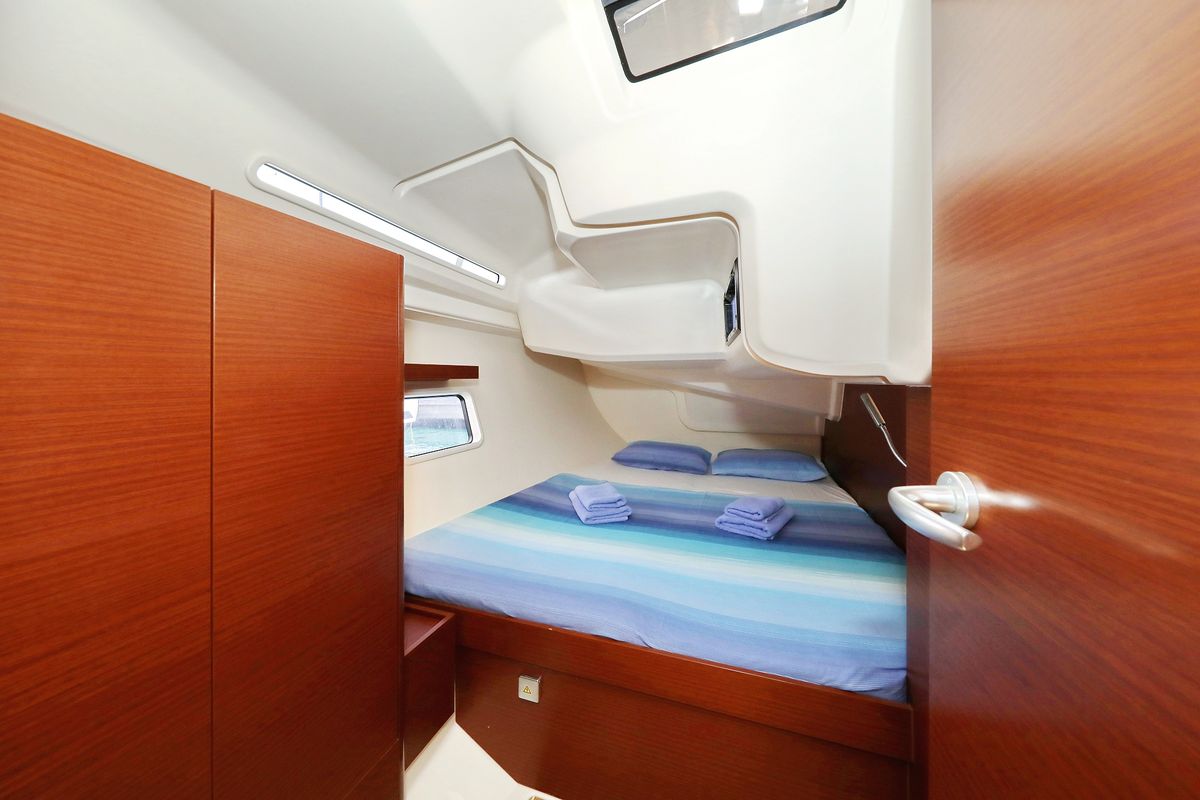 Cabin on NIKE, a Hanse Yachts Hanse 418 sailboat at Novi Vinodolski, Croatia
