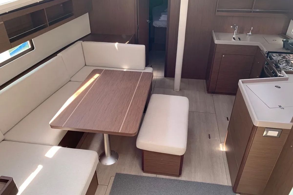 Salon of Avra, a Beneteau Oceanis 40.1 sailboat at Volos Municipality, Greece