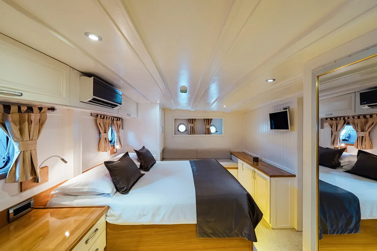 Cabin on Maske, a Fethiye Shipyard Maske yacht at Grad Kaštela, Croatia