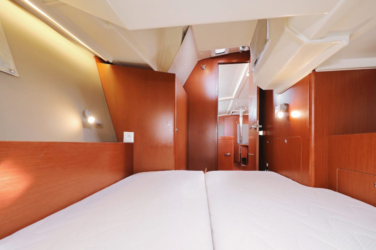 Cabin on Seven, a Beneteau Oceanis 41.1 sailboat at Zadar, Croatia