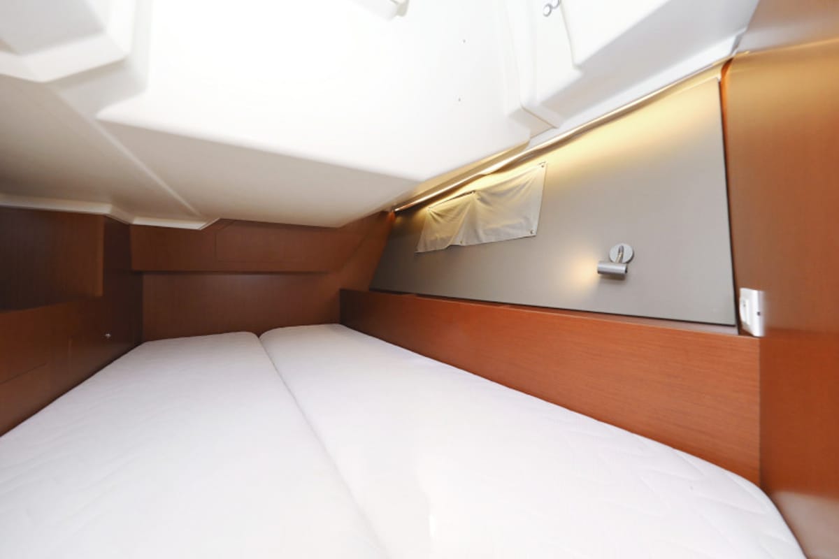 Cabin on Seven, a Beneteau Oceanis 41.1 sailboat at Zadar, Croatia