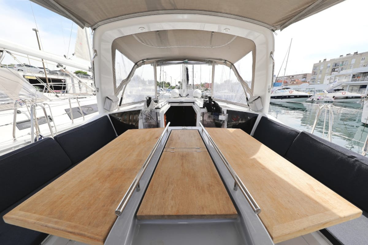 Deck of Seven, a Beneteau Oceanis 41.1 sailboat at Zadar, Croatia