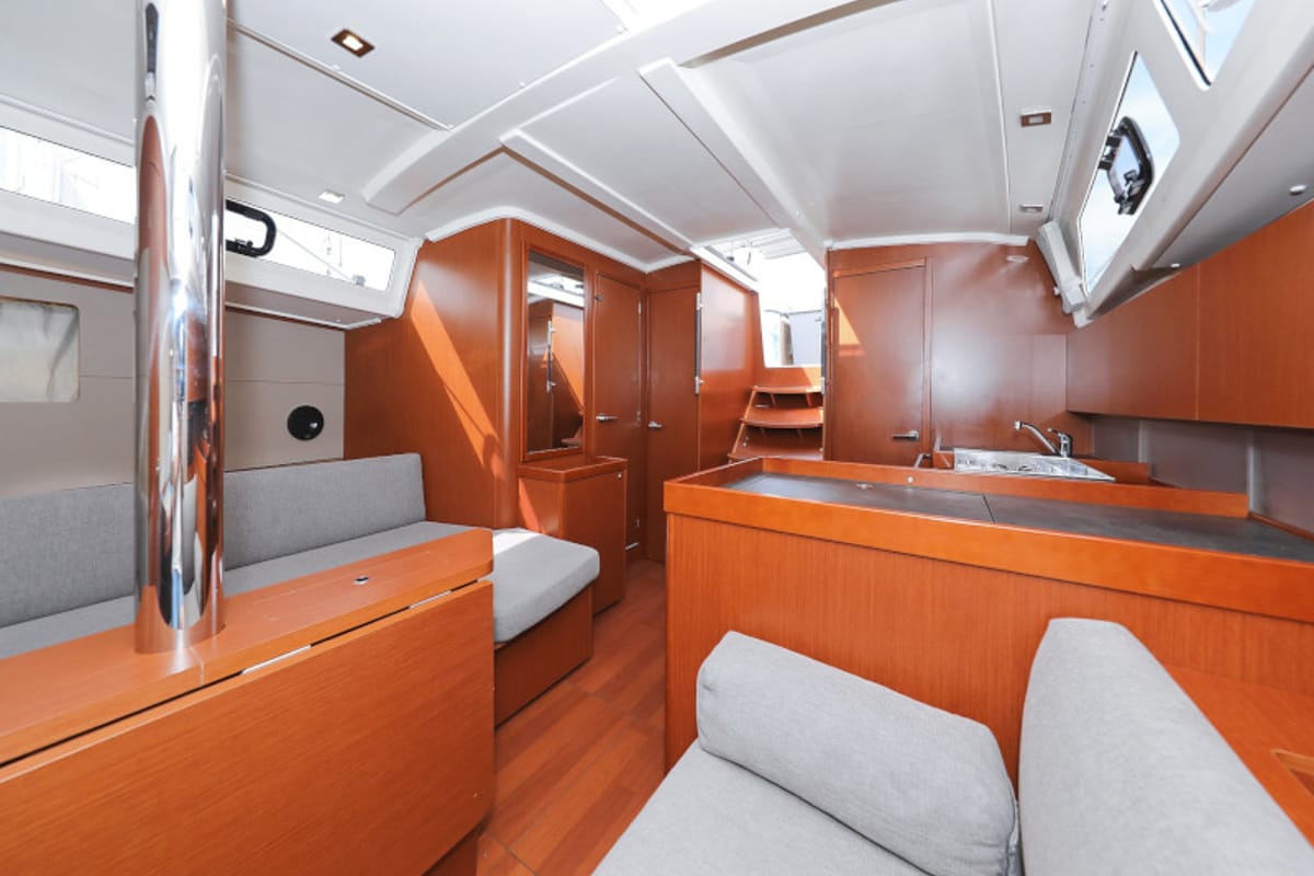 Salon of Seven, a Beneteau Oceanis 41.1 sailboat at Zadar, Croatia