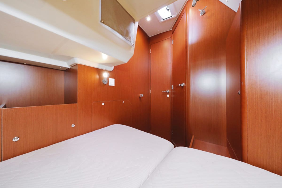 Cabin on Seven, a Beneteau Oceanis 41.1 sailboat at Zadar, Croatia